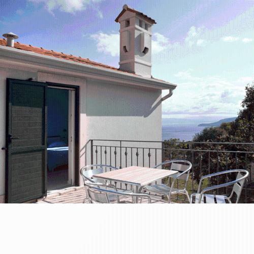 Apartments Villa Ina Brseč Quarto foto